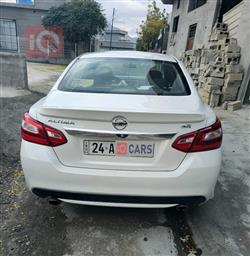 نيسان ألتيما